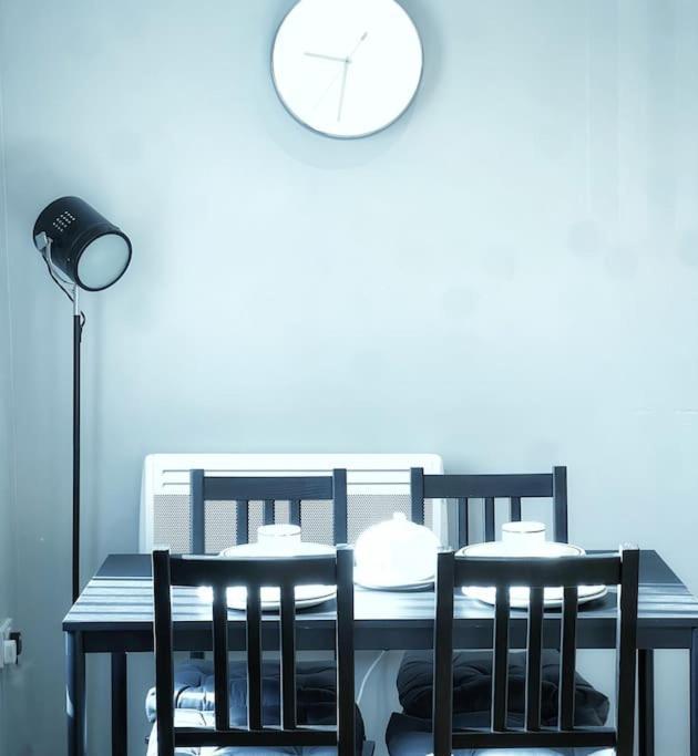 Apartamento New Luxurious And Business Apt Swansea Exterior foto