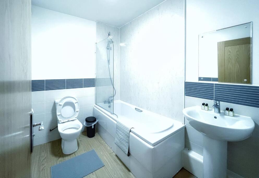 Apartamento New Luxurious And Business Apt Swansea Exterior foto
