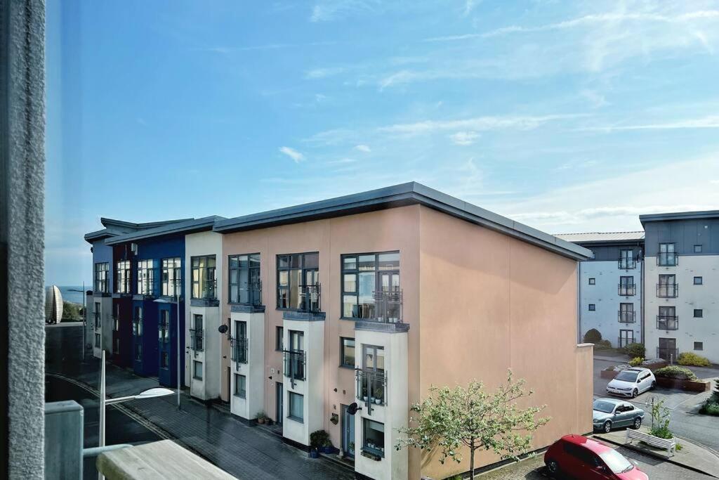 Apartamento New Luxurious And Business Apt Swansea Exterior foto